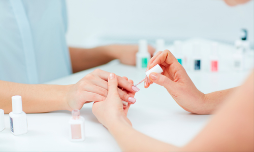 5 beneficios de la manicura