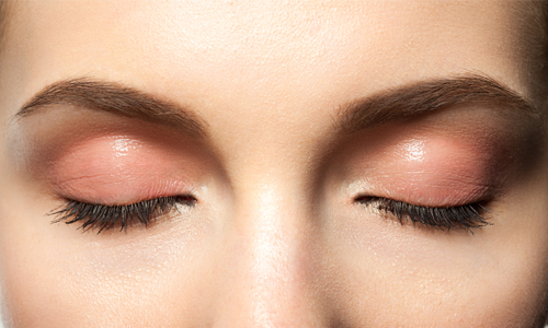 embellece tu mirada con las extensiones de cejas marichecorrecher